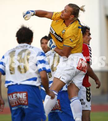 Fussball Kaerntner Liga. VSV gegen SV Feldkirchen. Dario Pick (VSV). Villach, am 28.8.2009.
Foto: Kuess
---
pressefotos, pressefotografie, kuess, qs, qspictures, sport, bild, bilder, bilddatenbank