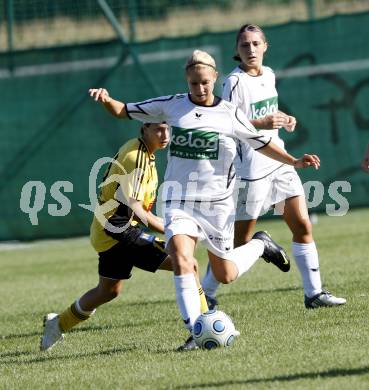 Fussball. OEFB-Frauenliga.  SK Kelag Kaernten Frauen gegen Ardagger SCU. Winter Nike (Kaernten), Just Cornelia (Ardagger). Glanegg, 30.8.2009.
Foto: Kuess

---
pressefotos, pressefotografie, kuess, qs, qspictures, sport, bild, bilder, bilddatenbank