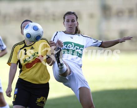 Fussball. OEFB-Frauenliga.  SK Kelag Kaernten Frauen gegen Ardagger SCU. Anja Milenkovic (Kaernten), Gudrun Weinstabl (Ardagger). Glanegg, 30.8.2009.
Foto: Kuess

---
pressefotos, pressefotografie, kuess, qs, qspictures, sport, bild, bilder, bilddatenbank