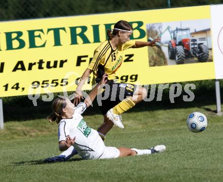 Fussball. OEFB-Frauenliga.  SK Kelag Kaernten Frauen gegen Ardagger SCU. Gatternig Nicole (Kaernten), Just Cornelia (Ardagger). Glanegg, 30.8.2009.
Foto: Kuess

---
pressefotos, pressefotografie, kuess, qs, qspictures, sport, bild, bilder, bilddatenbank