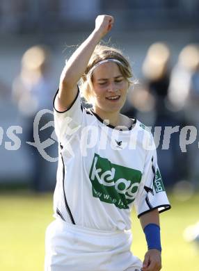 Fussball. OEFB-Frauenliga.  SK Kelag Kaernten Frauen gegen Ardagger SCU. Torjubel Anja Wutte (Kaernten). Glanegg, 30.8.2009.
Foto: Kuess

---
pressefotos, pressefotografie, kuess, qs, qspictures, sport, bild, bilder, bilddatenbank