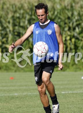 Fussball Bundesliga. Training SK Austria Kaernten. Matthias Dollinger. Moosburg, am 1.9.2009.
Foto: Kuess
---
pressefotos, pressefotografie, kuess, qs, qspictures, sport, bild, bilder, bilddatenbank
