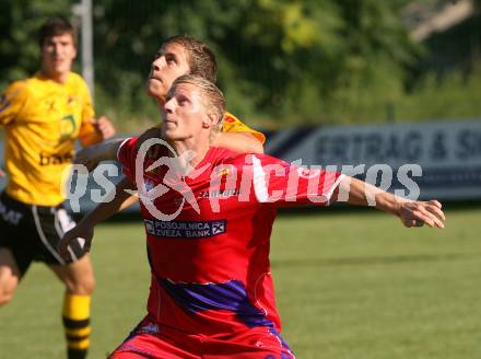 Fussball Regionalliga. SAK gegen Allerheiligen. Rene Partl (SAK), Thomas Miedl (Allerheiligen). Klagenfurt, am 1.9.2009.
Foto: Kuess
---
pressefotos, pressefotografie, kuess, qs, qspictures, sport, bild, bilder, bilddatenbank