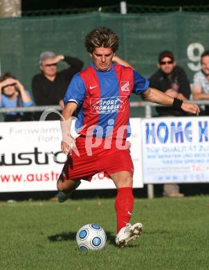 Fussball Unterliga West. Landskron gegen Magdalen. Juergen Helmut Schaub (Landskron). Landskron, am 5.9.2009.
Foto: Kuess
---
pressefotos, pressefotografie, kuess, qs, qspictures, sport, bild, bilder, bilddatenbank