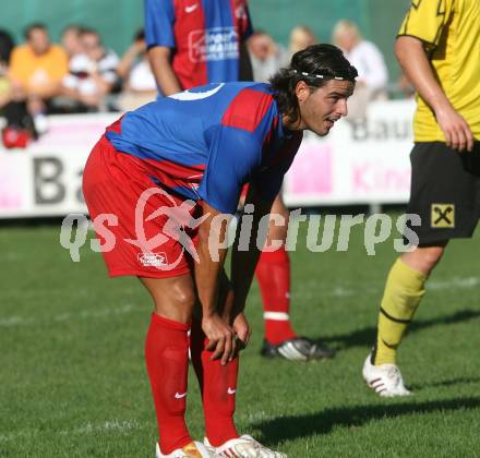 Fussball Unterliga West. Landskron gegen Magdalen. Stefan Preissl (Landskron). Landskron, am 5.9.2009.
Foto: Kuess
---
pressefotos, pressefotografie, kuess, qs, qspictures, sport, bild, bilder, bilddatenbank