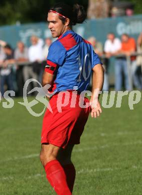 Fussball Unterliga West. Landskron gegen Magdalen. Thomas Gilgenreiner (Landskron). Landskron, am 5.9.2009.
Foto: Kuess
---
pressefotos, pressefotografie, kuess, qs, qspictures, sport, bild, bilder, bilddatenbank