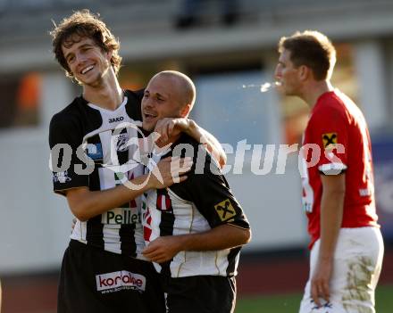 Fussball. Regionalliga.  WAC/St. Andrae gegen FC St. Veit. Torjubel Christian Falk, Stefan Stueckler (WAC), (St. Veit). Wolfsberg, 6.9.2009.
Foto: Kuess

---
pressefotos, pressefotografie, kuess, qs, qspictures, sport, bild, bilder, bilddatenbank