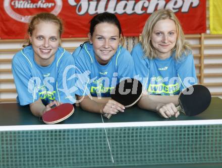 Tischtennis Bundesliga. TTC Villach. Lenka Kmotorkova, Jana Medrikova, Viera Majercikova. Villach, am 5.9.2009.
Foto: Kuess
---
pressefotos, pressefotografie, kuess, qs, qspictures, sport, bild, bilder, bilddatenbank