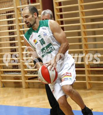 Basketball Bundesliga. Testspiel Woerthersee Piraten. Joachim Buggelsheim. Klagenfurt, am 8.9.2009.
Foto: Kuess
---
pressefotos, pressefotografie, kuess, qs, qspictures, sport, bild, bilder, bilddatenbank