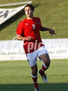 Fussball Laenderspiel U19 Oesterreich gegen Slowenien. Markus Pink (Oesterreich). St. Veit, am 8.9.2009.
Foto: Kuess
---
pressefotos, pressefotografie, kuess, qs, qspictures, sport, bild, bilder, bilddatenbank