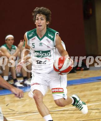 Basketball Bundesliga. Testspiel Woerthersee Piraten. Sebastian Schaal. Klagenfurt, am 8.9.2009.
Foto: Kuess
---
pressefotos, pressefotografie, kuess, qs, qspictures, sport, bild, bilder, bilddatenbank