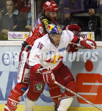 EBEL. Eishockey Bundesliga. KAC gegen EC Red Bull Salzburg. Sean Brown, (KAC),  Manuel Latusa (Salzburg). Klagenfurt, am 10.9.2009.
Foto: Kuess

---
pressefotos, pressefotografie, kuess, qs, qspictures, sport, bild, bilder, bilddatenbank