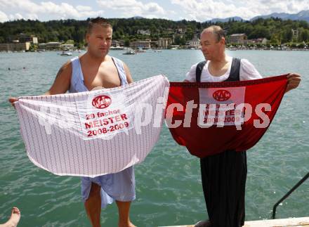 EBEL. Eishockey Bundesliga. KAC. Poecheim Erich, Ewald Opetnik. Velden, 25.7.2009.
Foto: Kuess
---
pressefotos, pressefotografie, kuess, qs, qspictures, sport, bild, bilder, bilddatenbank