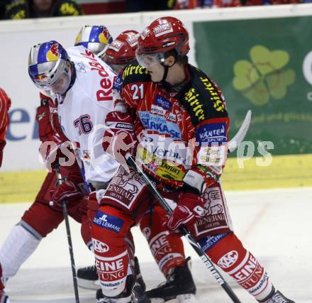 EBEL. Eishockey Bundesliga. KAC gegen EC Red Bull Salzburg. Manuel Geier (KAC), PEWAL Marco (Salzburg). Klagenfurt, am 10.9.2009.
Foto: Kuess

---
pressefotos, pressefotografie, kuess, qs, qspictures, sport, bild, bilder, bilddatenbank