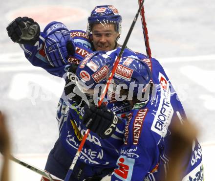 EBEL. Eishockey Bundesliga. EC Pasut VSV gegen Eishockeyclub Graz 99ers. Jubel VSV. Villach, am 13.9.2009.
Foto: Kuess 


---
pressefotos, pressefotografie, kuess, qs, qspictures, sport, bild, bilder, bilddatenbank