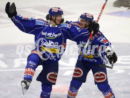 EBEL. Eishockey Bundesliga. EC Pasut VSV gegen Eishockeyclub Graz 99ers. Torjubel Michael Raffl, Christian Ban  (VSV). Villach, am 13.9.2009.
Foto: Kuess 


---
pressefotos, pressefotografie, kuess, qs, qspictures, sport, bild, bilder, bilddatenbank