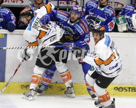 EBEL. Eishockey Bundesliga. EC Pasut VSV gegen Eishockeyclub Graz 99ers. Kiel Mc Leod,  (VSV), Martin Oraze, Warren Norris (Graz). Villach, am 13.9.2009.
Foto: Kuess 


---
pressefotos, pressefotografie, kuess, qs, qspictures, sport, bild, bilder, bilddatenbank