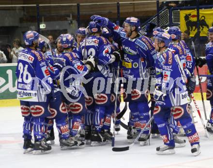 EBEL. Eishockey Bundesliga. EC Pasut VSV gegen Eishockeyclub Graz 99ers. Jubel VSV. Villach, am 13.9.2009.
Foto: Kuess 


---
pressefotos, pressefotografie, kuess, qs, qspictures, sport, bild, bilder, bilddatenbank