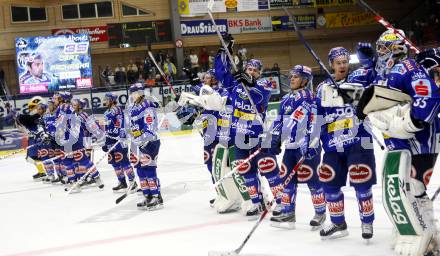 EBEL. Eishockey Bundesliga. EC Pasut VSV gegen Eishockeyclub Graz 99ers. Jubel VSV. Villach, am 13.9.2009.
Foto: Kuess 


---
pressefotos, pressefotografie, kuess, qs, qspictures, sport, bild, bilder, bilddatenbank