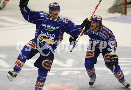 EBEL. Eishockey Bundesliga. EC Pasut VSV gegen Eishockeyclub Graz 99ers. Torjubel Michael Raffl, Christian Ban  (VSV). Villach, am 13.9.2009.
Foto: Kuess 


---
pressefotos, pressefotografie, kuess, qs, qspictures, sport, bild, bilder, bilddatenbank