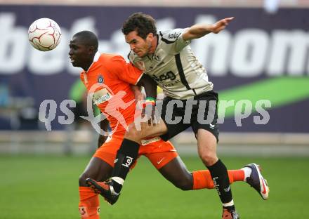Fussball. Tipp3-Bundesliga. SK Austria Kelag Kaernten  gegen FK Austria Wien. Wolfgang Mair (Austria Kaernten), Mamadou Diabang (Wien). Klagenfurt, 28.11.2008. 
Foto: Kuess

---
pressefotos, pressefotografie, kuess, qs, qspictures, sport, bild, bilder, bilddatenbank