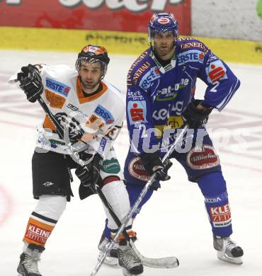 EBEL. Eishockey Bundesliga. VSV gegen Graz 99ers. Michael Martin (VSV), Jean Philippe Pare (Graz). Villach, am 13.9.2009.
Foto: Kuess
---
pressefotos, pressefotografie, kuess, qs, qspictures, sport, bild, bilder, bilddatenbank