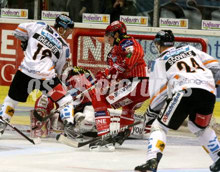 EBEL. Eishockey Bundesliga. KAC gegen EHC LIWEST Linz. ENZENHOFER Hannes, SCHELLANDER Paul (KAC), SCOVILLE Darrel, SHEARER Robert (Linz). Klagenfurt, am 17.9.2009.
Foto: Kuess

---
pressefotos, pressefotografie, kuess, qs, qspictures, sport, bild, bilder, bilddatenbank