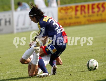 Fussball OEFB Cup. FC St. Veit gegen Rapid Wien. David Graefischer (St. Veit), Yasin Pehlivan (Rapid). St. Veit, am 20.9.2009.
Foto: Kuess

---
pressefotos, pressefotografie, kuess, qs, qspictures, sport, bild, bilder, bilddatenbank