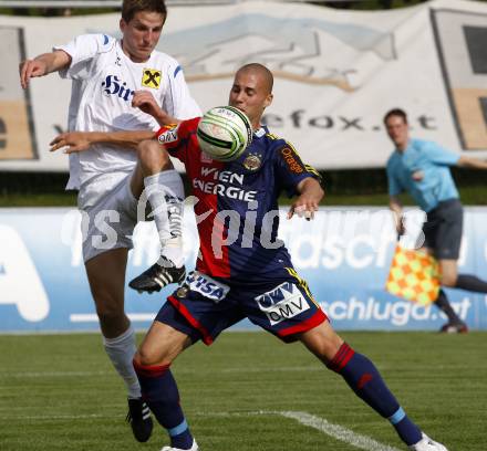 Fussball OEFB Cup. FC St. Veit gegen Rapid Wien. Michael Rebernig,  (St. Veit), Mario Konrad (Rapid). St. Veit, am 20.9.2009.
Foto: Kuess

---
pressefotos, pressefotografie, kuess, qs, qspictures, sport, bild, bilder, bilddatenbank