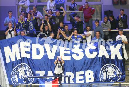 EBEL: Eishockey Bundesliga. VSV gegen Zagreb. Fans (Zagreb). Villach, am 20.9.2009.
Foto: Kuess
---
pressefotos, pressefotografie, kuess, qs, qspictures, sport, bild, bilder, bilddatenbank