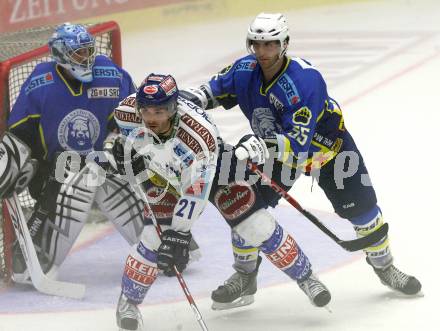 EBEL: Eishockey Bundesliga. VSV gegen Zagreb. Nikolas Petrik (VSV), Robert Kristan, Christopher Powers (Zagreb). Villach, am 20.9.2009.
Foto: Kuess
---
pressefotos, pressefotografie, kuess, qs, qspictures, sport, bild, bilder, bilddatenbank