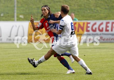 Fussball OEFB Cup. FC St. Veit gegen Rapid Wien. Michael Mulyk (St. Veit), Yasin Pehlivan (Rapid). St. Veit, am 20.9.2009.
Foto: Kuess

---
pressefotos, pressefotografie, kuess, qs, qspictures, sport, bild, bilder, bilddatenbank