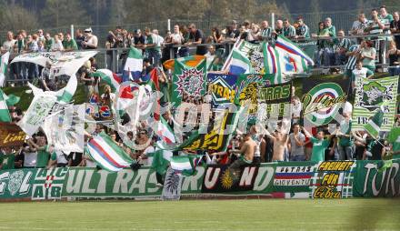 Fussball OEFB Cup. FC St. Veit gegen Rapid Wien. Rapid Fans. St. Veit, am 20.9.2009.
Foto: Kuess

---
pressefotos, pressefotografie, kuess, qs, qspictures, sport, bild, bilder, bilddatenbank