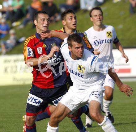 Fussball OEFB Cup. FC St. Veit gegen Rapid Wien. Manuel Riesser, (St. Veit), Hamdi Salihi  (Rapid). St. Veit, am 20.9.2009.
Foto: Kuess

---
pressefotos, pressefotografie, kuess, qs, qspictures, sport, bild, bilder, bilddatenbank