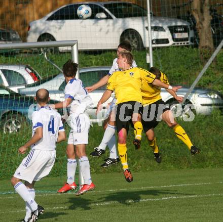 Fussball Kaerntner Liga. SK Maria Saal gegen SK Austria Kaernten 1b. Peter Pucker (Austria Kaernten). Maria Saal, am 19.9.2009.
Foto: Kuess
---
pressefotos, pressefotografie, kuess, qs, qspictures, sport, bild, bilder, bilddatenbank