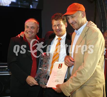 EBEL. Eishockey Bundesliga. 100 Jahr Feier KAC. Herbert Poeck, Buergermeister Christian Scheider, Stadtrat Manfred Mertel. Klagenfurt, am 19.9.2009.
Foto: Kuess
---
pressefotos, pressefotografie, kuess, qs, qspictures, sport, bild, bilder, bilddatenbank