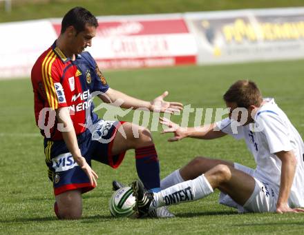 Fussball OEFB Cup. FC St. Veit gegen Rapid Wien. Michael Rebernig,  (St. Veit), Hamdi Salihi (Rapid). St. Veit, am 20.9.2009.
Foto: Kuess

---
pressefotos, pressefotografie, kuess, qs, qspictures, sport, bild, bilder, bilddatenbank