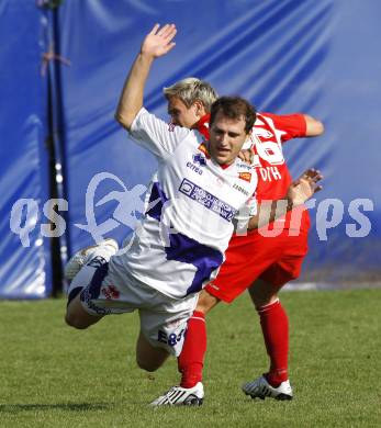 Fussball OEFB Cup. SAK Klagenfurt gegen Trenkwalder Admira. Christian Dlopst (SAK), Daniel Toth (Admira). Klagenfurt, am 19.9.2009.
Foto: Kuess
---
pressefotos, pressefotografie, kuess, qs, qspictures, sport, bild, bilder, bilddatenbank