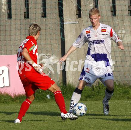 Fussball OEFB Cup. SAK Klagenfurt gegen Trenkwalder Admira. Rene Partl (SAK), Daniel Toth (Admira). Klagenfurt, am 19.9.2009.
Foto: Kuess
---
pressefotos, pressefotografie, kuess, qs, qspictures, sport, bild, bilder, bilddatenbank