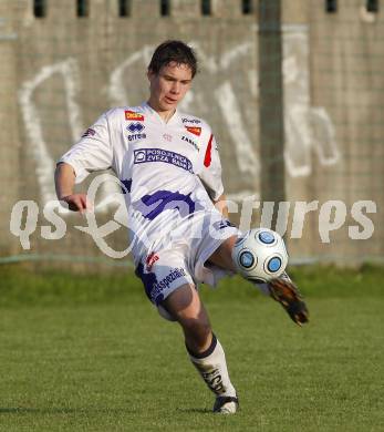 Fussball OEFB Cup. SAK Klagenfurt gegen Trenkwalder Admira. Patrick Lausegger (SAK). Klagenfurt, am 19.9.2009.
Foto: Kuess
---
pressefotos, pressefotografie, kuess, qs, qspictures, sport, bild, bilder, bilddatenbank