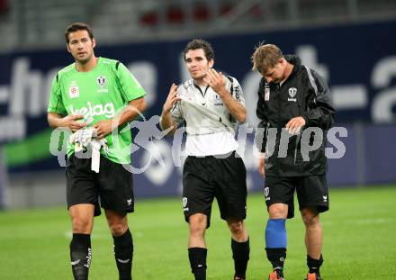 Fussball. Tipp3-Bundesliga. SK Austria Kelag Kaernten  gegen Red Bull Salzburg.  Heinz Weber, Wolfgang Mair, Thomas Riedl (Austria Kaernten). Klagenfurt, 26.9.2009. Foto: Kuess

---
pressefotos, pressefotografie, kuess, qs, qspictures, sport, bild, bilder, bilddatenbank