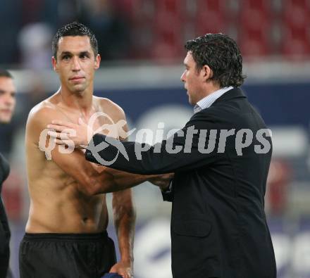 Fussball. Tipp3-Bundesliga. SK Austria Kelag Kaernten  gegen Red Bull Salzburg.  Martin Zivny, Mario Canori (Austria Kaernten). Klagenfurt, 26.9.2009. Foto: Kuess
---
pressefotos, pressefotografie, kuess, qs, qspictures, sport, bild, bilder, bilddatenbank