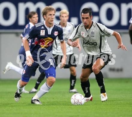 Fussball. Tipp3-Bundesliga. SK Austria Kelag Kaernten  gegen Red Bull Salzburg.  Martin Zivny (Austria Kaernten), Marc janko (Red Bull Salzburg). Klagenfurt, 26.9.2009.
Foto: Kuess
---
pressefotos, pressefotografie, kuess, qs, qspictures, sport, bild, bilder, bilddatenbank