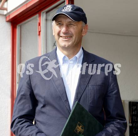 Rudern. Kaerntner Meisterschaften. Sportstadtrat Manfred Mertel. Klagenfurt, am 27.6.2009.
Foto: Kuess
---
pressefotos, pressefotografie, kuess, qs, qspictures, sport, bild, bilder, bilddatenbank