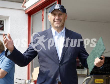 Rudern. Kaerntner Meisterschaften. Sportstadtrat Manfred Mertel. Klagenfurt, am 27.6.2009.
Foto: Kuess
---
pressefotos, pressefotografie, kuess, qs, qspictures, sport, bild, bilder, bilddatenbank