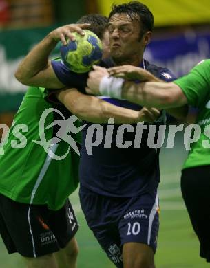 Handball. Bundesliga. HCK gegen SC Ferlach. T. Wölcher (HCK), D. Poje (Ferlach).
Viktring, 19.9.2009.
Foto: Kuess
---
pressefotos, pressefotografie, kuess, qs, qspictures, sport, bild, bilder, bilddatenbank