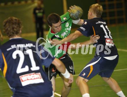 Handball. Bundesliga. HCK gegen SC Ferlach. T. Woelcher (HCK), T. Huber, Chr. Dovjak (Ferlach).
Viktring, 19.9.2009.
Foto: Kuess
---
pressefotos, pressefotografie, kuess, qs, qspictures, sport, bild, bilder, bilddatenbank