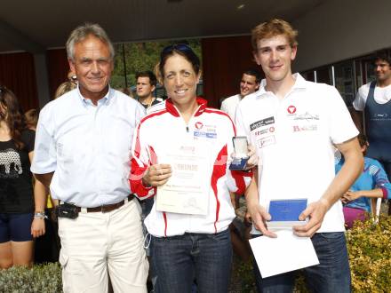 Rudern. Kurt Steiner (Praesident ASVOE), Michaela Taupe-Traer, Florian Berg. Klagenfurt, am 27.6.2009.
Foto: Kuess
---
pressefotos, pressefotografie, kuess, qs, qspictures, sport, bild, bilder, bilddatenbank