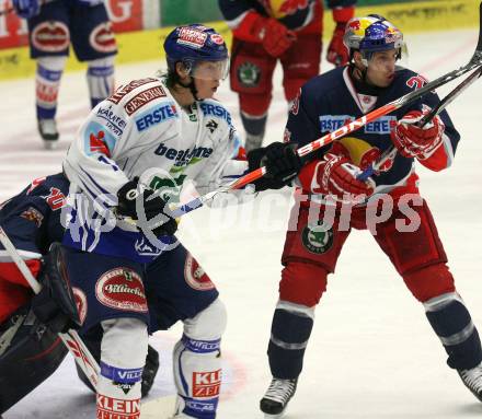 EBEL. Eishockey Bundesliga. VSV gegen EC Red Bull Salzburg. Michael Raffl, (VSV), Daniel Welser (Salzburg). Villach, am 29.9.2009.
Foto: Kuess 


---
pressefotos, pressefotografie, kuess, qs, qspictures, sport, bild, bilder, bilddatenbank