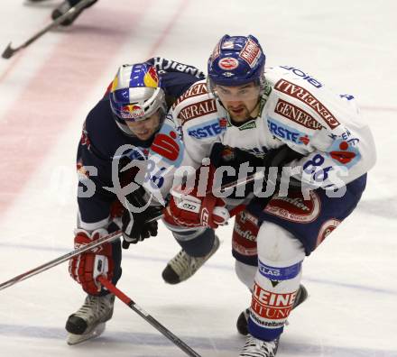 EBEL. Eishockey Bundesliga. VSV gegen EC Red Bull Salzburg. Jonathan Ferland, (VSV), Dominique Heinrich (Salzburg). Villach, am 29.9.2009.
Foto: Kuess 


---
pressefotos, pressefotografie, kuess, qs, qspictures, sport, bild, bilder, bilddatenbank